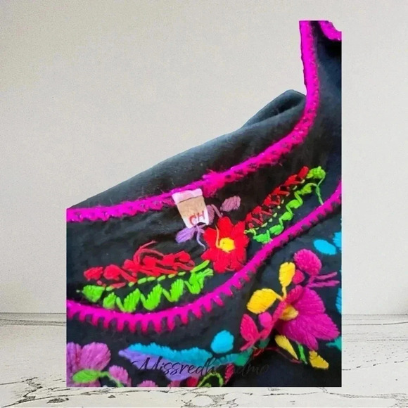 ~Boho~ Top - Small - Picture 6 of 6